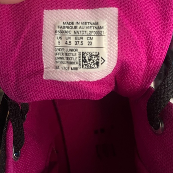 High Top Converse - Picture 6 of 6